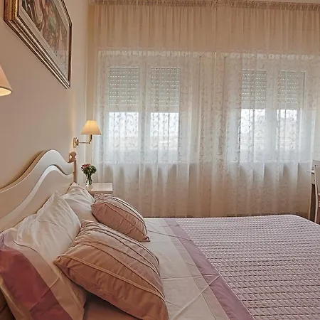 Πανσιόν Il Castello 3*